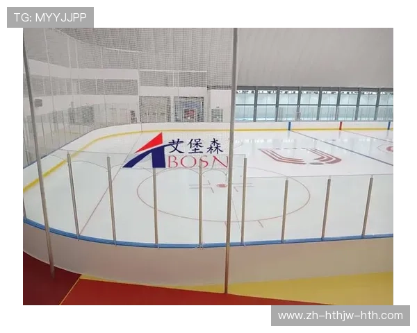 高强度聚乙烯足球围挡创新工艺解析